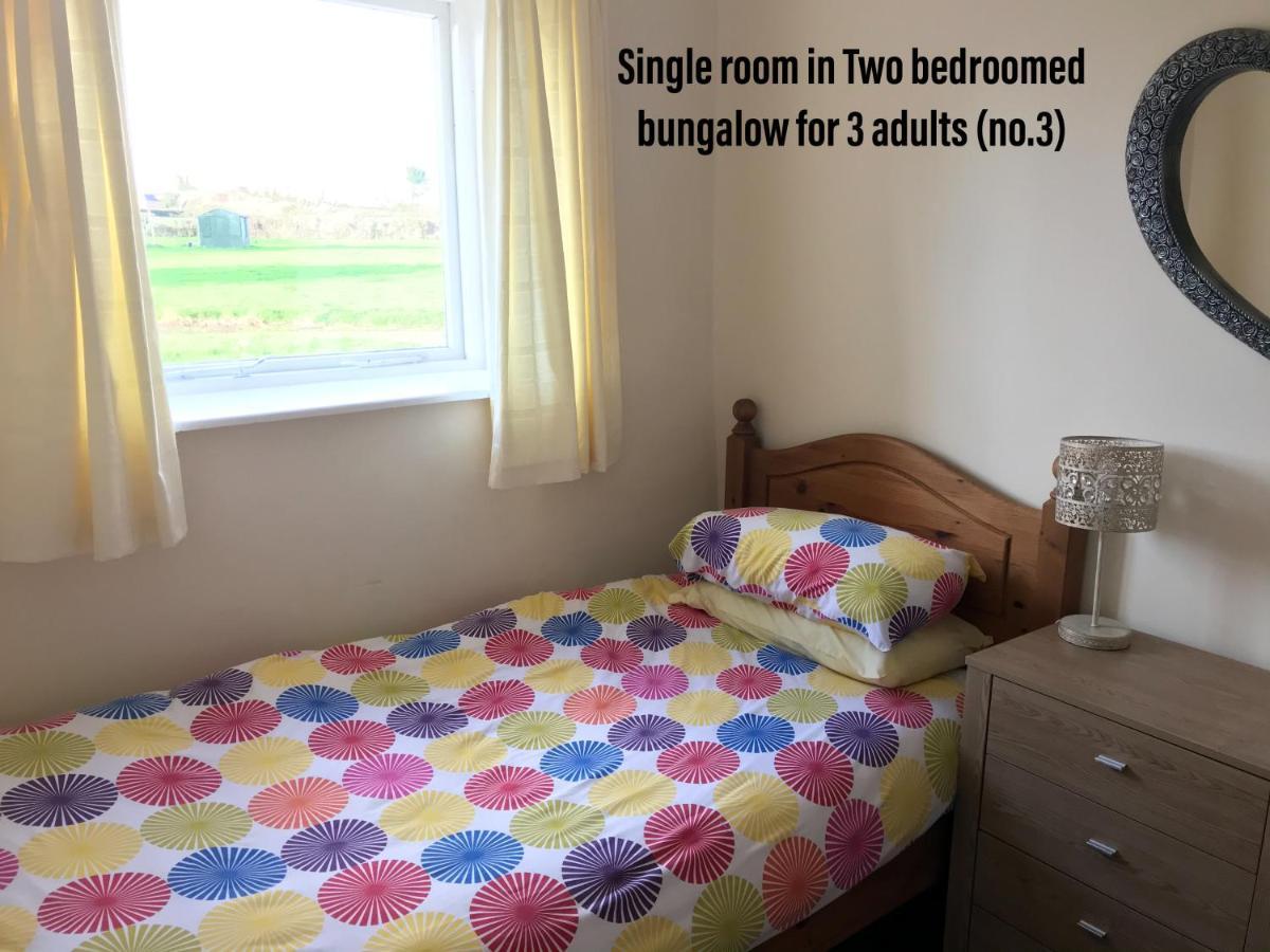 Court Farm Holiday Bungalows Ltd ウォチェット エクステリア 写真