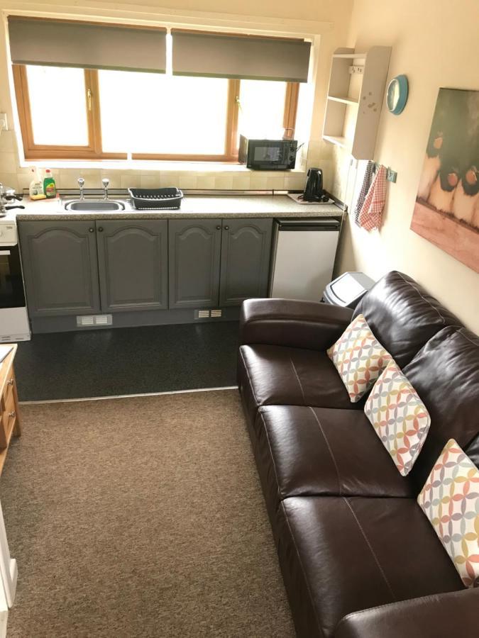 Court Farm Holiday Bungalows Ltd ウォチェット エクステリア 写真