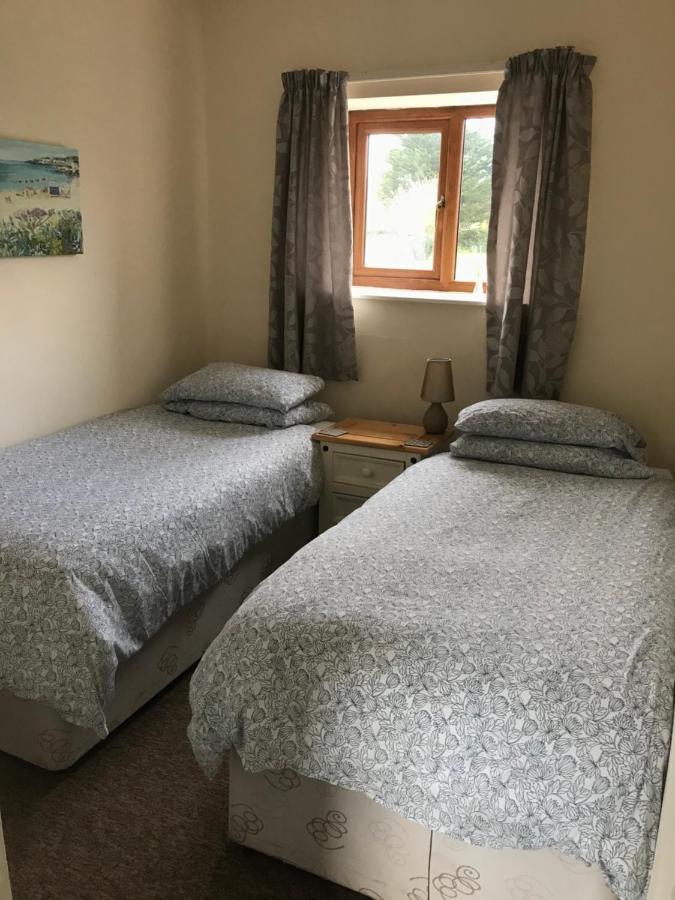 Court Farm Holiday Bungalows Ltd ウォチェット エクステリア 写真